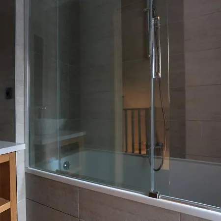 Superbe Duplex Renove 3 Ch, Balcon, Proche Pistes, - Fr-1-545-2 *