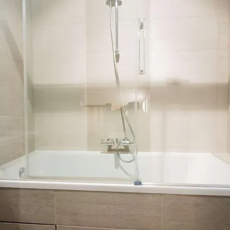 Superbe Duplex Renove 3 Ch, Balcon, Proche Pistes, - Fr-1-545-2 *